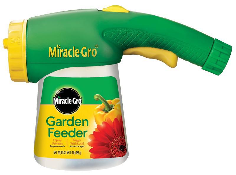 Miracle-Gro 1004102 Garden Feeder, 1 lb Cup